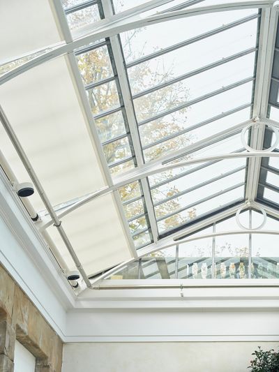 Systèmes Skylight, SG 8600, Versascreen 1-10%, The Camellia House, Wentworth, South Yorkshire, United Kingdom
