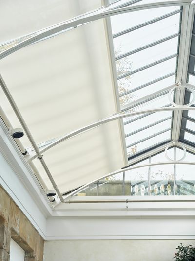 Sistemas Skylight, SG 8600, Versascreen 1-10%, The Camellia House, Wentworth, South Yorkshire, United Kingdom