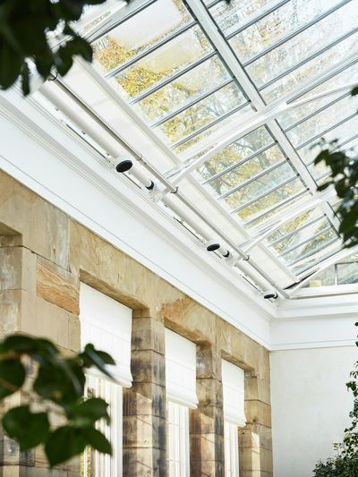 Sistemas Skylight, SG 8600, Versascreen 1-10%, The Camellia House, Wentworth, South Yorkshire, United Kingdom