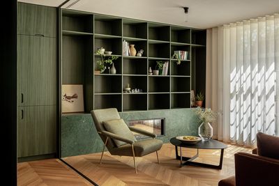 Sistemas de rieles, SG 6870, Colorama 1, Ashley Court, London, United Kingdom