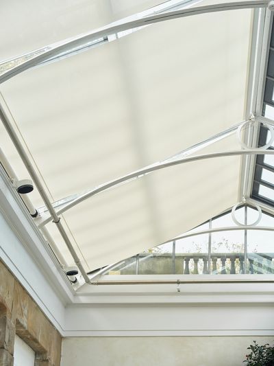 Systèmes Skylight, SG 8600, Versascreen 1-10%, The Camellia House, Wentworth, South Yorkshire, United Kingdom