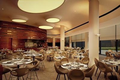 Sistemas de enrollables, SG 4970, Multiscreen 1-10%, Double Tree by Hilton, Wroclaw, Poland